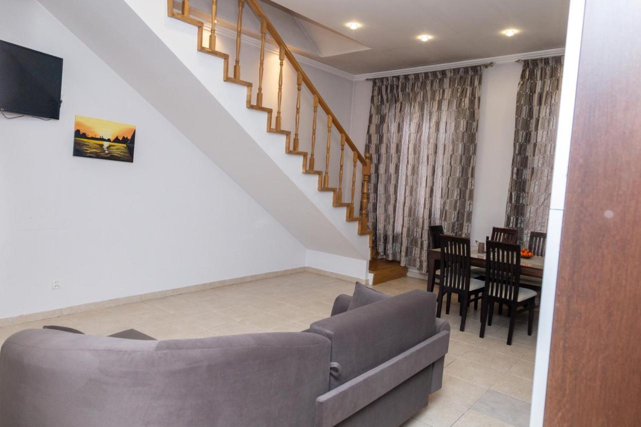Apartment Kostyushka Lviv Exterior photo