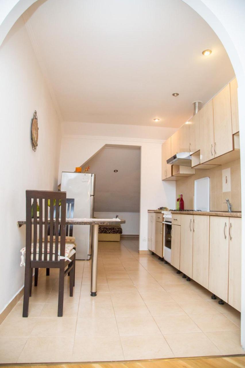 Apartment Kostyushka Lviv Exterior photo
